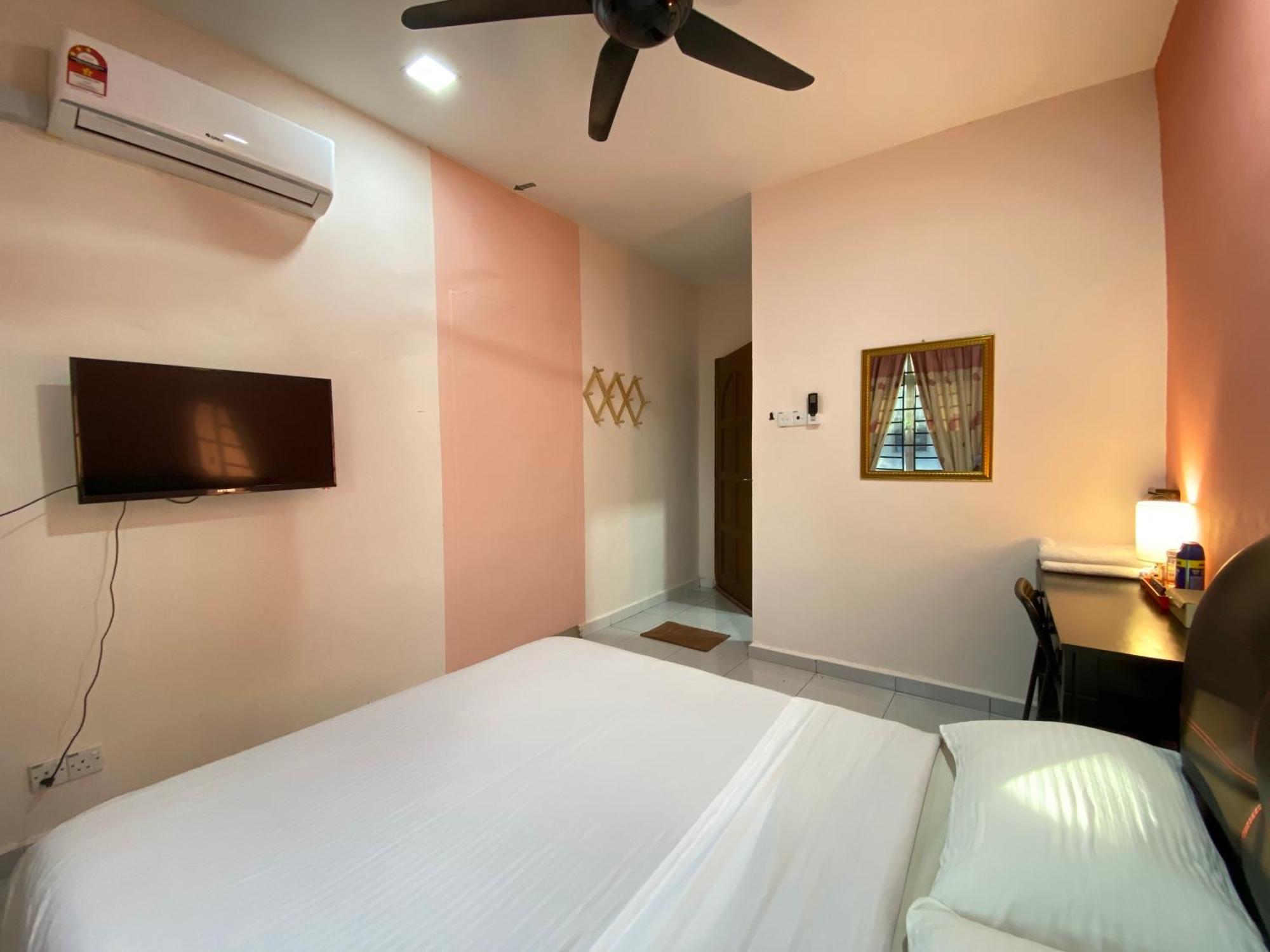 Besut Guesthouse Kampung Kuala Besut Ngoại thất bức ảnh